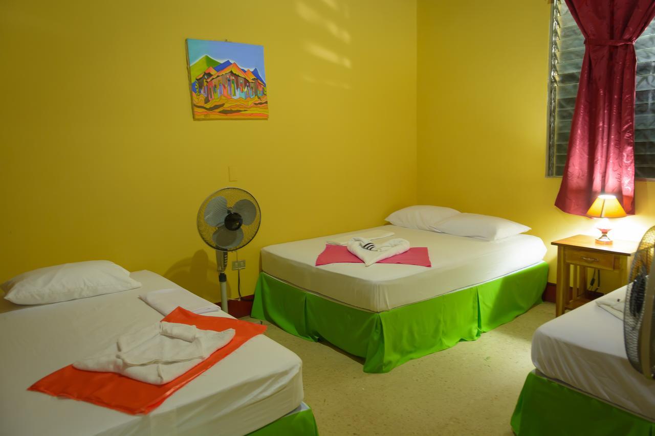 Hostal Fachente León Kültér fotó