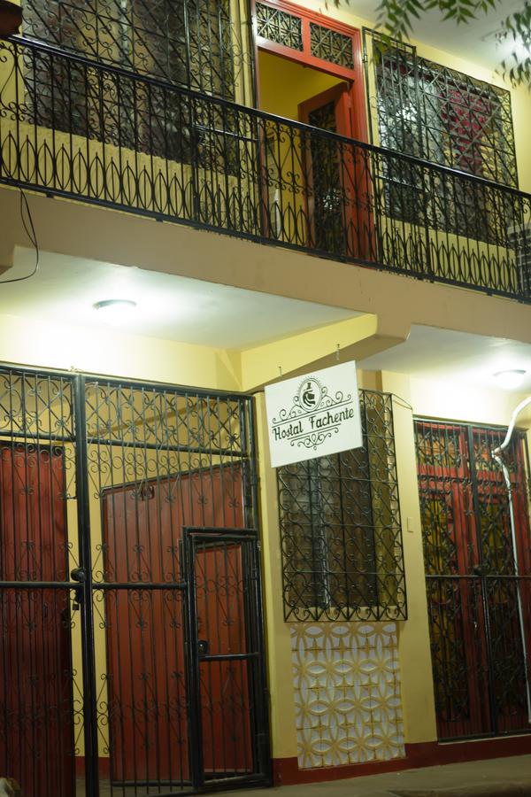 Hostal Fachente León Kültér fotó